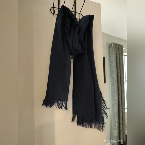 JC Sunny Navy Blue Scarf - Picture 2 of 3